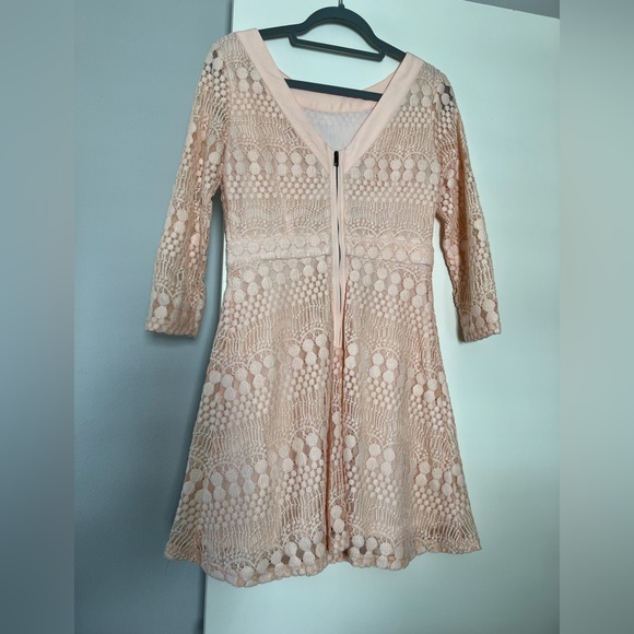 Floral Lace 3/4 Sleeve Dress - Picture 2 of 4